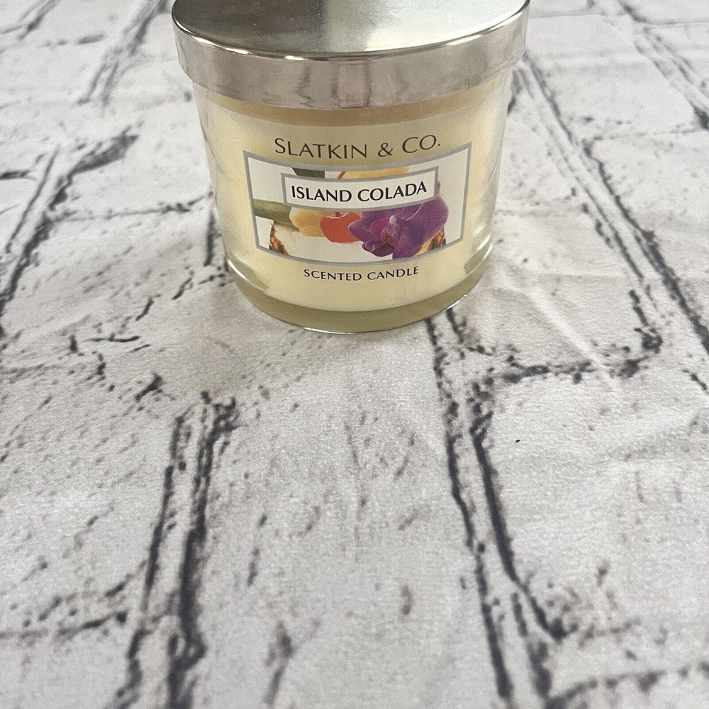 NEW Rare Slatkin Co Bath & Body Works 4 Oz Candle Island Colada Discontinued